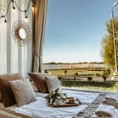 Herbals - Tree&Lake Houses With Bath, Sauna, Bikes, Motorboat Mielno  Esterno foto