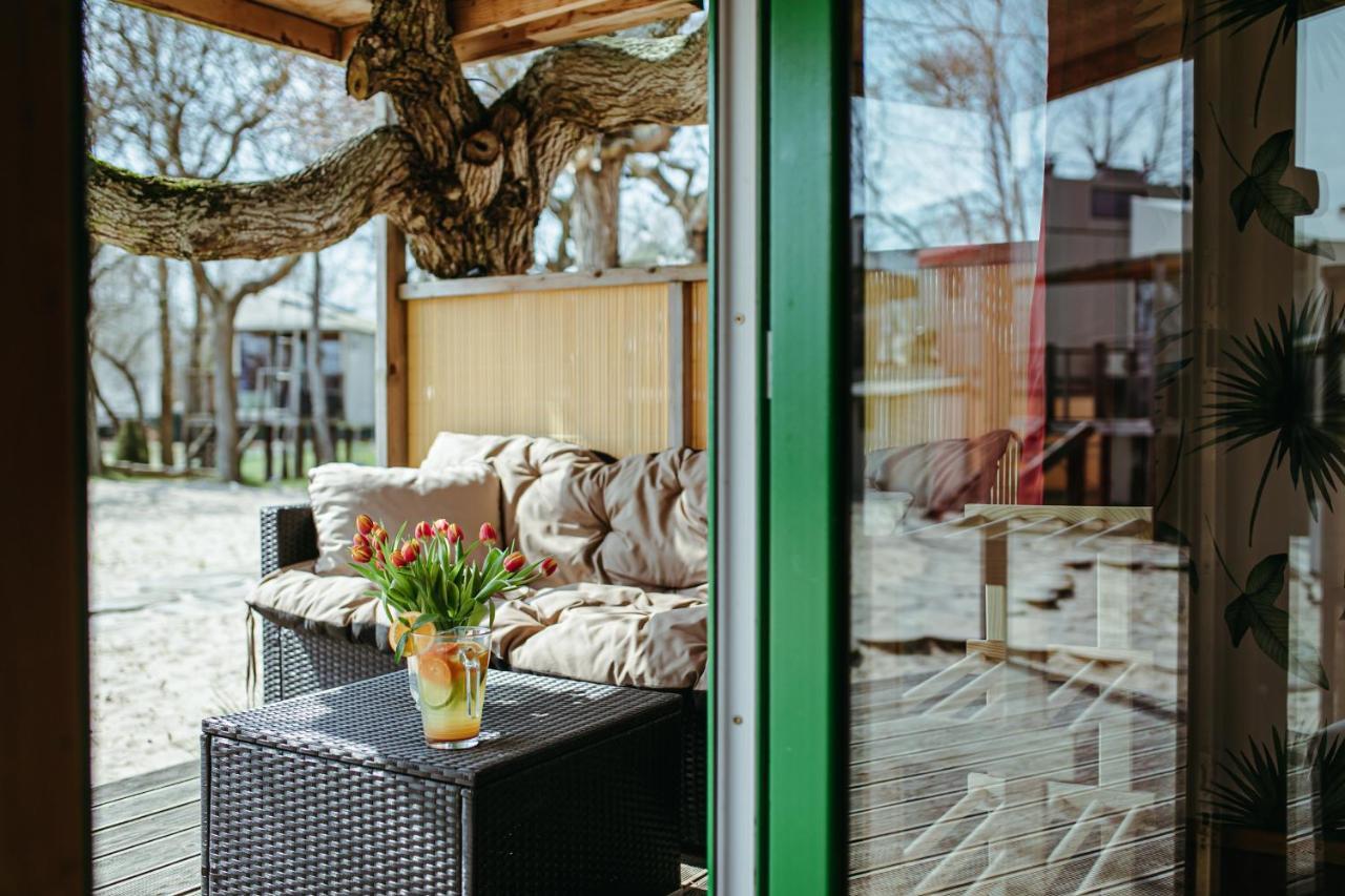 Herbals - Tree&Lake Houses With Bath, Sauna, Bikes, Motorboat Mielno  Esterno foto