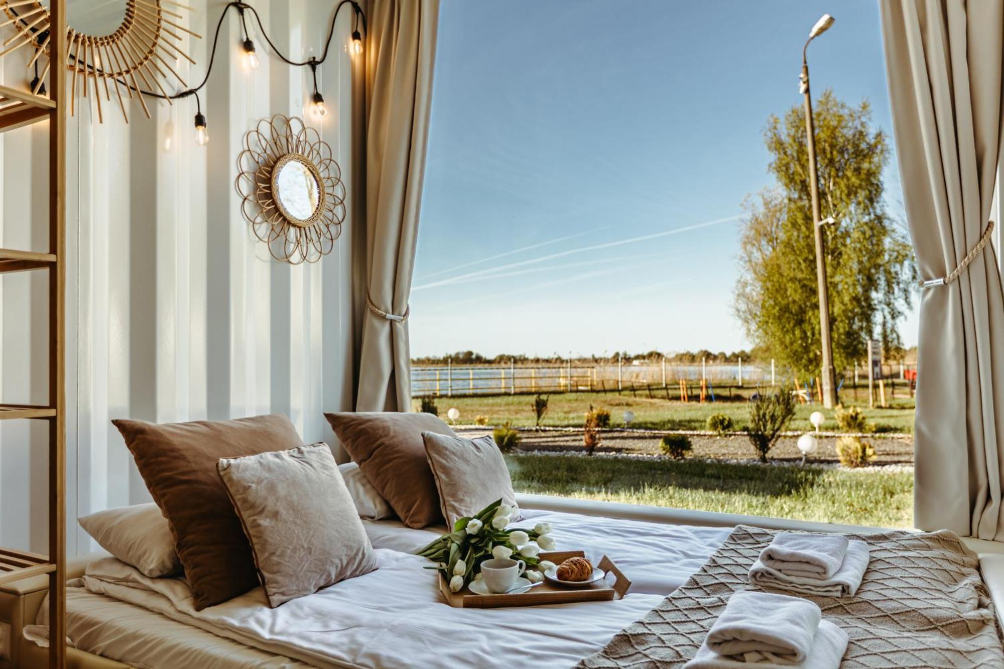 Herbals - Tree&Lake Houses With Bath, Sauna, Bikes, Motorboat Mielno  Esterno foto